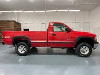 2001 Chevrolet Silverado 2500 4x4 4WD Chevy LS Regular Cab / 6.0L V8 M&M Investment Cars - Gladstone - Image 5