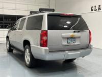 2013 Chevrolet Suburban 4x4 4WD Chevy LTZ Sport Utility / 3RD ROW SEA M&M Investment Cars - Gladstone - Image 9
