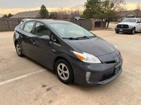 2015 Toyota Prius Hatchback 4D Edmond @ Legacy Auto - Image 4