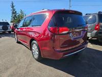 2017 Chrysler Pacifica Touring L 4dr Mini Van Minivan Roberto's Auto Sales - Image 7
