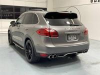 2011 Porsche Cayenne AWD All Wheel Drive Turbo / 4.8L V8 Twin Turbo / M&M Investment Cars - Gladstone - Image 8