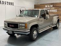1998 GMC Sierra 3500 4x4 4WD SLT / 7.4L V8 / DUALLY / 113K Miles Truc M&M Investment Cars - Gladstone