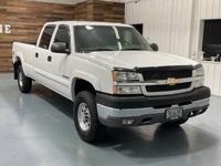 2003 Chevrolet Silverado 2500 4x4 4WD Chevy LS Crew Cab / 6.0L V8 / L M&M Investment Cars - Gladstone - Image 3