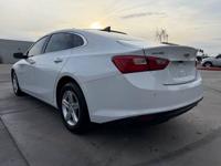 2024 Chevrolet Malibu LS LS 4dr Sedan 💥100% FINANCING 100%💥 - Image 4