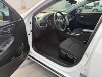 2024 Chevrolet Malibu LS LS 4dr Sedan 💥100% FINANCING 100%💥 - Image 10