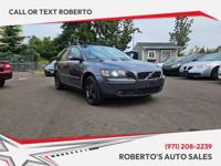 2007 Volvo V50 AWD All Wheel Drive T5 4dr Wagon Wagon Roberto's Auto Sales - Image 2