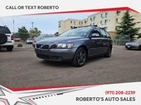 2007 Volvo V50 AWD All Wheel Drive T5 4dr Wagon Wagon Roberto's Auto Sales - Image 3