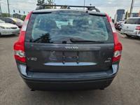 2007 Volvo V50 AWD All Wheel Drive T5 4dr Wagon Wagon Roberto's Auto Sales - Image 9