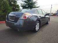 2009 Nissan Altima 2.5 S 4dr Sedan CVT Sedan Roberto's Auto Sales - Image 9