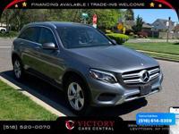 2018 Mercedes-Benz GLC GLC 300 4MATIC AWD 4dr SUV Call/Text 516- 614-5359 + EVERYONE FINANCED!! PODEMOS FINANCIAR A CUALQUIERA! - Image 4