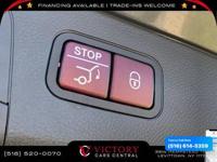 2018 Mercedes-Benz GLC GLC 300 4MATIC AWD 4dr SUV Call/Text 516- 614-5359 + EVERYONE FINANCED!! PODEMOS FINANCIAR A CUALQUIERA! - Image 9