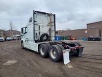 2016 VOLVO I-SHIFT AUTO SEMI TRUCK city of chicago - Image 6