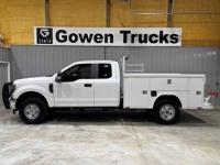 2017 Ford F250 XL Extended Cab 4wd Utility Bed Mid TN - Image 5