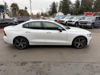 2020 VOLVO S60 T6 R-DESIGN 2.0L I4 F DOHC 16V LOW MILES CLEAN CARFAX // NICE!! - Image 6