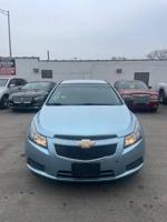 2011 Cruze DONT MISS OUT Blue island - Image 4