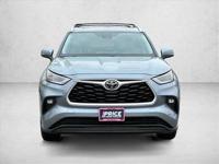 2020 Toyota Highlander XLE AWD All Wheel Drive SUV AUTONATION Call (224) 478-1349 to confirm availability - March 4th - Image 3