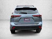 2020 Toyota Highlander XLE AWD All Wheel Drive SUV AUTONATION Call (224) 478-1349 to confirm availability - March 4th - Image 7