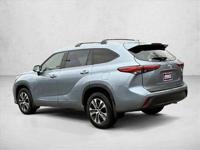 2020 Toyota Highlander XLE AWD All Wheel Drive SUV AUTONATION Call (224) 478-1349 to confirm availability - March 4th - Image 8