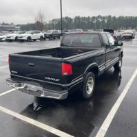 2003 Chevrolet S-10 - FINANCING AVAILABLE! - DEALMAKER AUTO SALES - - Image 10