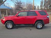 2015 Toyota 4 Runner - Financing Available! - Image 9