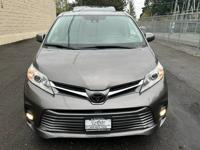2019 Toyota Sienna XLE AWD --Clean title, 1owner, Loaded, Nice-- kirkland - Image 3