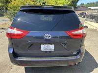 2018 Toyota Sienna XLE AWD --1owner, Leather, Sunroof, Clean title-- kirkland - Image 7