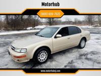 1997 Nissan Maxima GLE 4dr Sedan _Nissan_ _Maxima_ _Sedan_ - Image 2