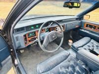 1989 Cadillac Fleetwood Base 4dr Sedan _Cadillac_ _Fleetwood_ _Sedan_ - Image 10
