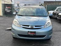 2008 Toyota Sienna Limited - WHEELCHAIR VAN / INFLOOR RAMP / SWIVEL Wheeelchair van in beaverton - Image 7