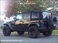 2017 Jeep Wrangler Unlimited Sahara 4x4 4dr SUV East Brunswick, NJ - Image 4