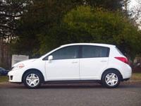 2010 Nissan Versa 1.8 S 4dr Hatchback 6M East Brunswick, NJ - Image 4