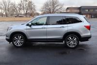 2017 Honda Pilot AWD All Wheel Drive Touring SUV Victory Motors of Colorado - Image 10