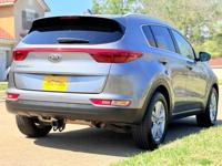 2017 Kia Sportage LX Sport Utility 4D clean title 1 Owner Houston Tx - Image 7