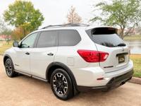 2019 Nissan Pathfinder Rock Creek Edition, Fully equipped Houston Tx - Image 6