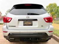 2019 Nissan Pathfinder Rock Creek Edition, Fully equipped Houston Tx - Image 7