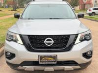 2019 Nissan Pathfinder Rock Creek Edition, Fully equipped Houston Tx - Image 9