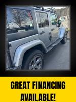 2019 JEEP WRANGLER UNLIMITED SAHARA 4WD! 6 SPEED MANUAL! LIKE NEW! A MONTH! - Image 4