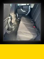 2019 JEEP WRANGLER UNLIMITED SAHARA 4WD! 6 SPEED MANUAL! LIKE NEW! A MONTH! - Image 10