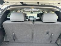 2014 Hyundai Santa Fe Limited Ultimate FWD 4DR 3.3 6cyl Chicago - Image 9