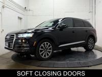 2019 Audi Q7 AWD All Wheel Drive Prestige Package Panoramic Moonroof S Est. payment OAC† - Image 5