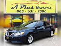 2017 Nissan Altima 2.5 4dr Sedan - Image 2