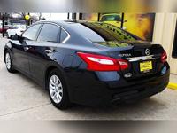 2017 Nissan Altima 2.5 4dr Sedan - Image 8