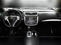 2017 Nissan Altima 2.5 4dr Sedan - Image 10