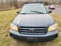 2004 Toyota Highlander Base Fwd 4dr SUV _Toyota_ _Highlander_ _Sedan_ - Image 4
