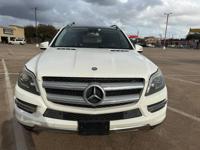 2014 Mercedes Benz GL450 4MATIC “One Owner“ Houston - Image 4
