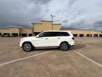 2014 Mercedes Benz GL450 4MATIC “One Owner“ Houston - Image 9
