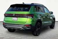 2025 Volkswagen Taos 1.5T SE Black SUV VW Est. payment OAC† - Image 7