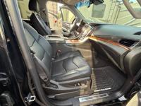 2016 Cadillac Escalade Luxury 4WD FULLY-LOADED! LOW MILES Salem - Image 7