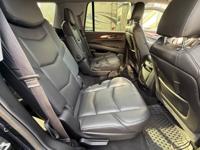2016 Cadillac Escalade Luxury 4WD FULLY-LOADED! LOW MILES Salem - Image 8