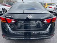 2020 nissan altima . . . . just arrived. . . down . . 👍☎ 832-206-3054 - Image 5